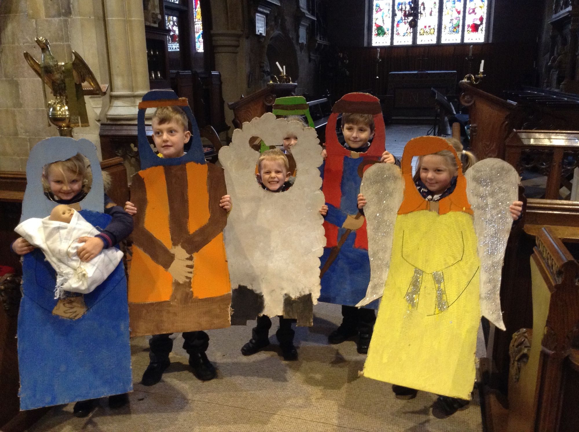 KS1 image themselves in the Christmas story